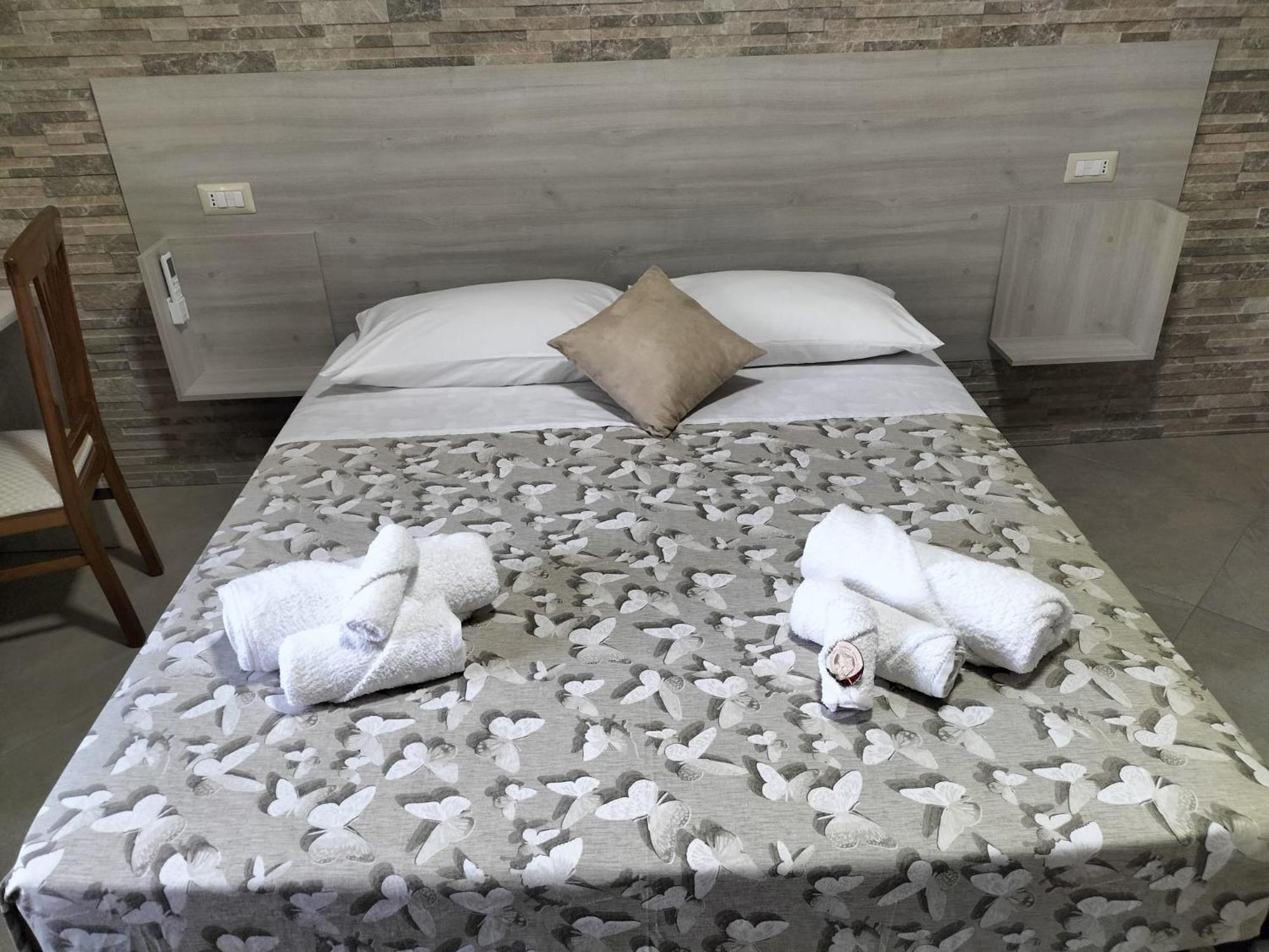 Hera Tropea Rooms Luaran gambar