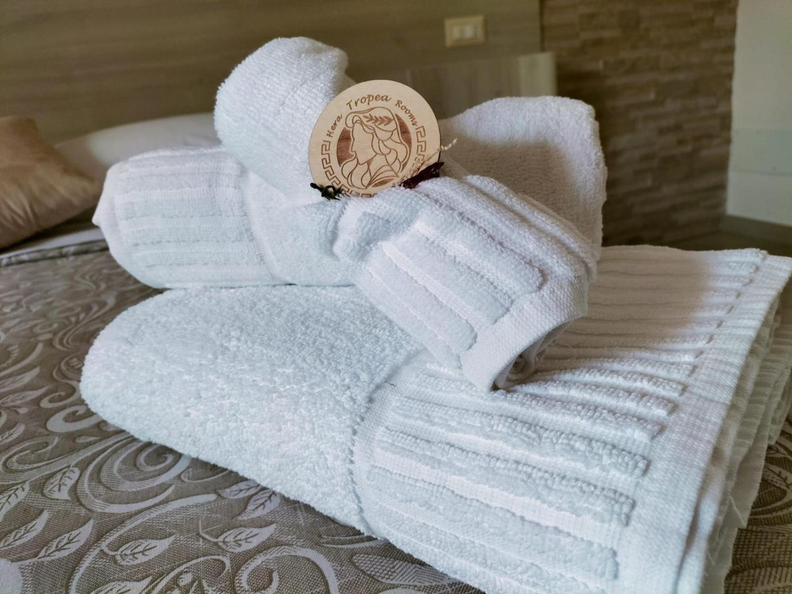 Hera Tropea Rooms Luaran gambar