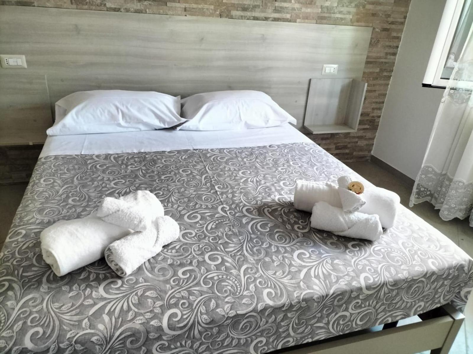 Hera Tropea Rooms Luaran gambar